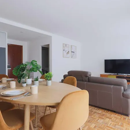 Cozy 2br With Balcony-4 Guests-15th Apartment Paris