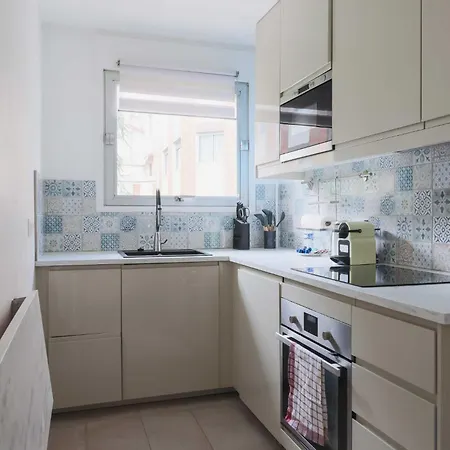 Apartment Cozy 2br With Balcony-4 Guests-15th