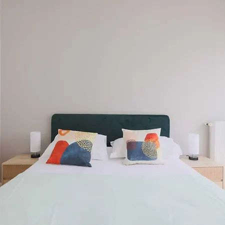 Cozy 2br With Balcony-4 Guests-15th Paris